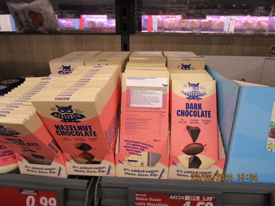 nedostatky zistené u 5 druhiov potravín: - Healhyco Dark chocolate čokoláda horká, dátum minimálnej trvanlivosti v nesprávnom tvare - Healhyco Hazelnut čokoláda oriešková dátum minimálnej trvanlivosti v nesprávnom tvare - HealtyhoCoProteinella biela nátierka chýba 1 z povinných údajov, a to dátum minimálnej trvanlivosti - HealtyhoCoProteinella oriešková nátierka chýba 1 z povinných údajov dmt - HealtyhoCoProteinella slaný karamel nátierka chýba 1 z povinných údajov D