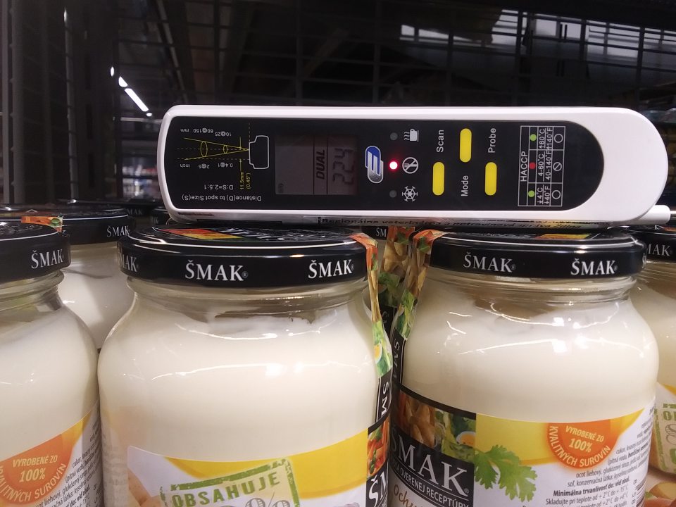 Nedodržanie teplotných podmienok skladovania majonézy.