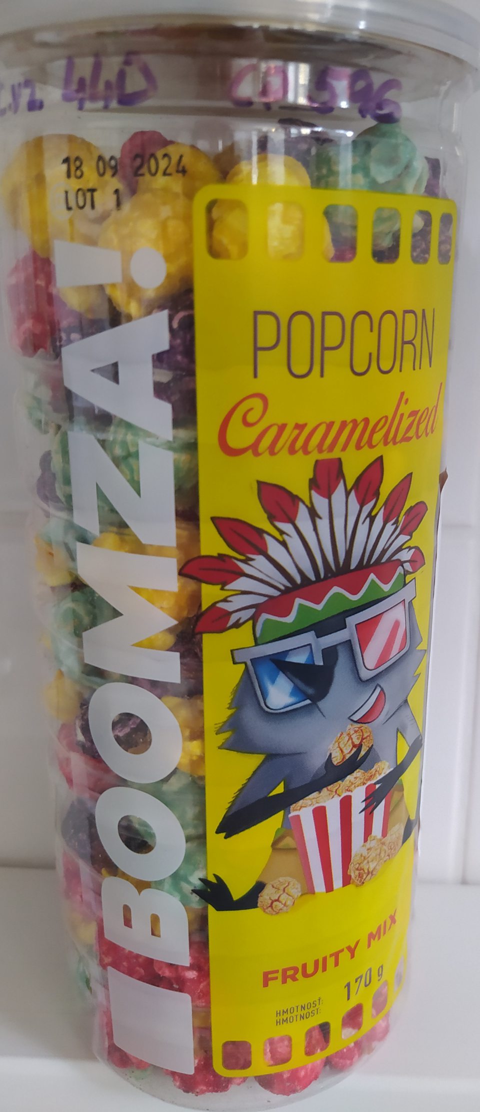 nevyhovujúce označenie a prekročenie povoleného množstva farbiva azorubín