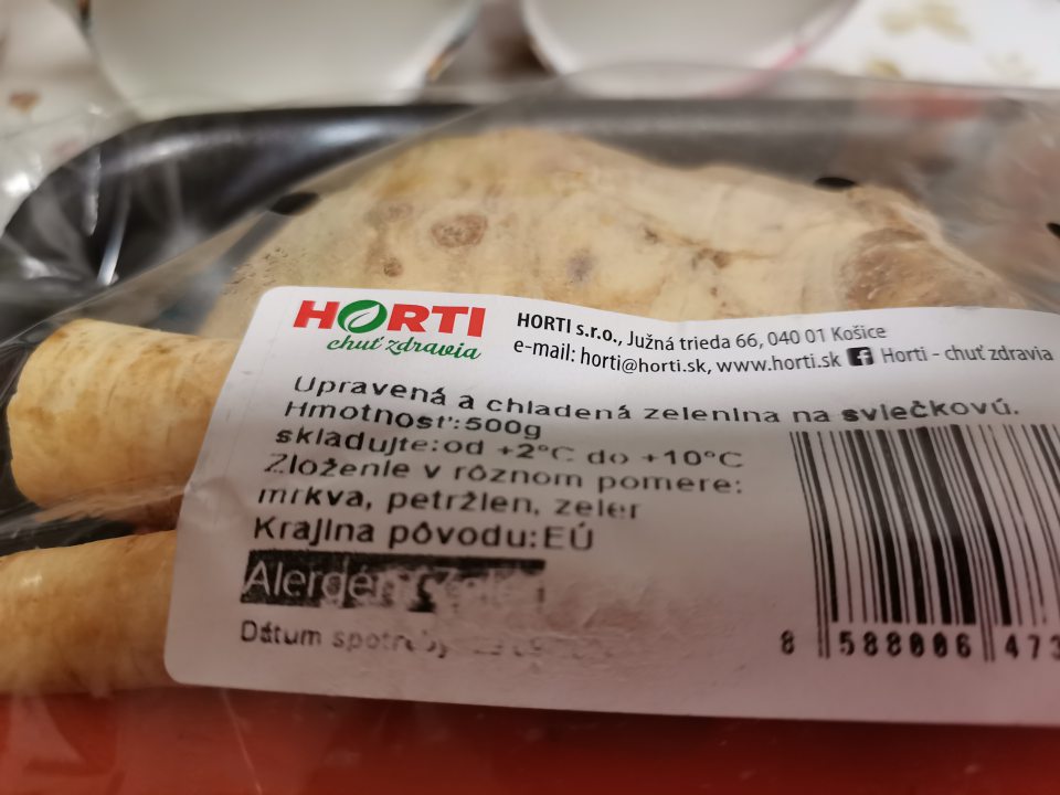  Falšovanie údajov, zoškrabovanie dátumov spotreby.