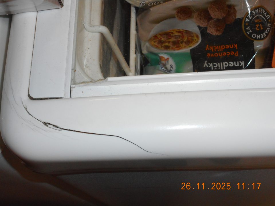 Poškodené mraziace zariadenie.