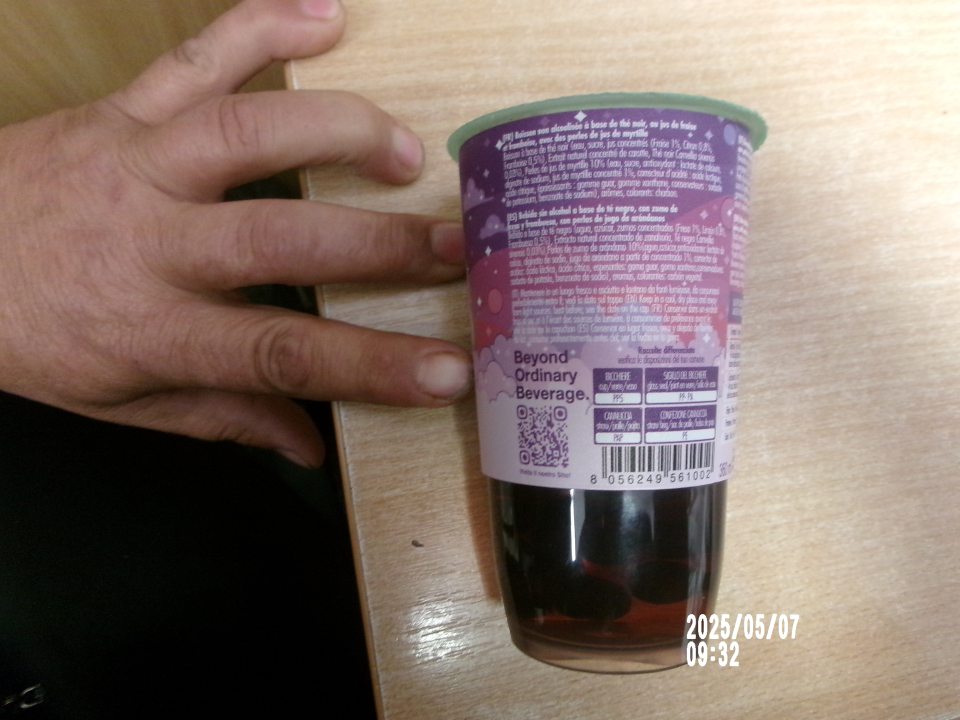 Zistené ponúkanie na predaj jedného druhu potravinárskeho výrobku, nesprávne označeného, u ktorého chýbali akékoľvek údaje v štátnom jazyku. 