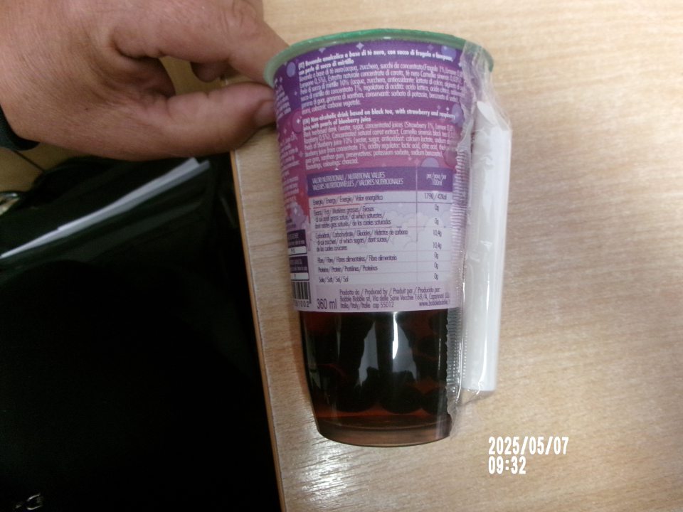  	Zistené ponúkanie na predaj jedného druhu potravinárskeho výrobku, nesprávne označeného, u ktorého chýbali akékoľvek údaje v štátnom jazyku. 