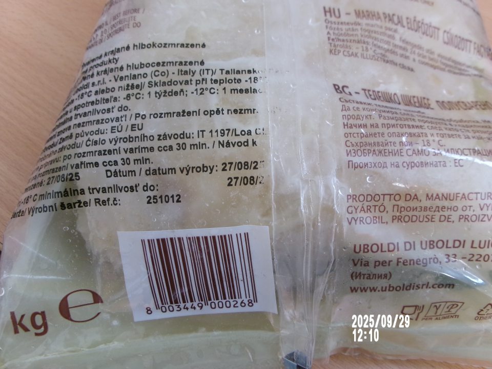 Nečitateľný (nedotlačený) údaj o minimálnej trvanlivosti.