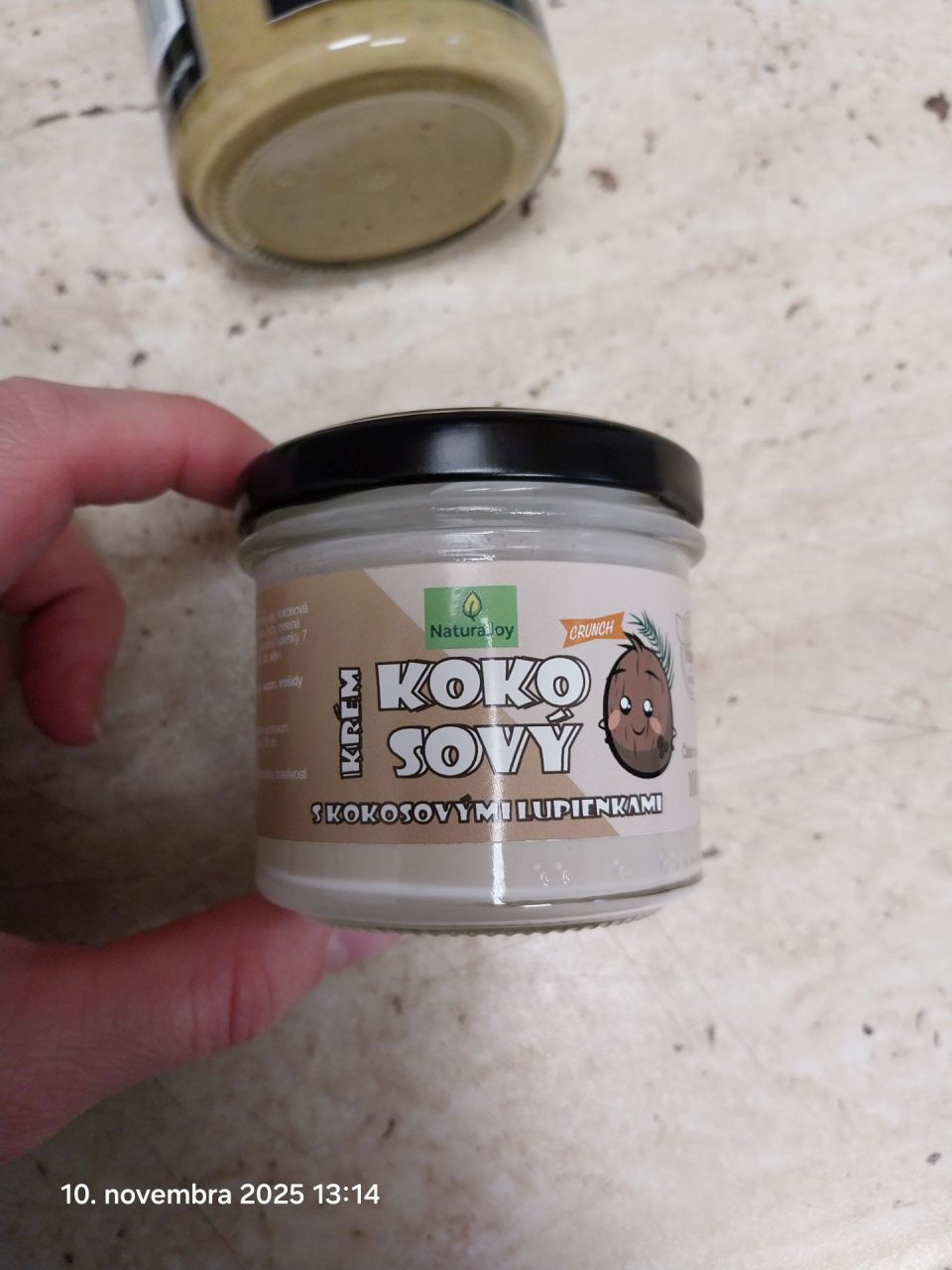 Opisný názov výrobku nebol doplnený o sprievodný údaj -,,obsahuje sladidlo alebo sladidlá".