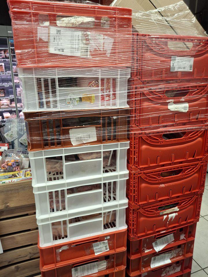 chladené kuracie mäso uložené mimo chladiaceho zariadenia