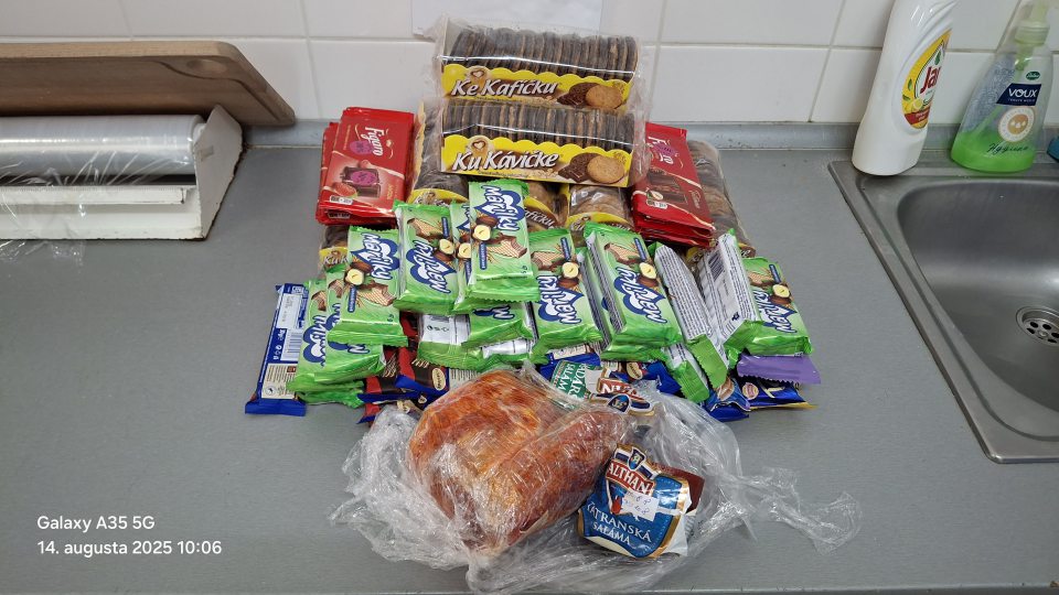 3 druhy tovaru po dobe spotreby a 8 druhov tovaru po dobe minimálnej trvanlivosti.