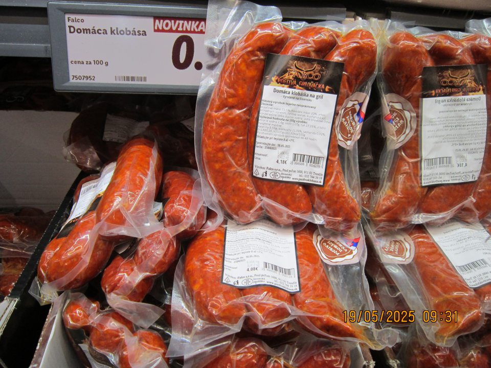 Predaj potravín po uplynutí dátumu spotreby.