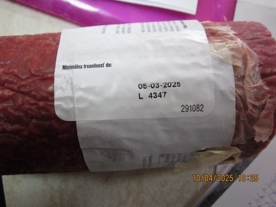 Predaj dňa 10.4.2025 po uplynutí dátumu minimálnej trvanlivosti: TORRERO saláma, 1 kg, minimálna trvanlivosť do: 05.03.2025, výrobca MECOM Group s.r.o., Poľná 4, Humenné.