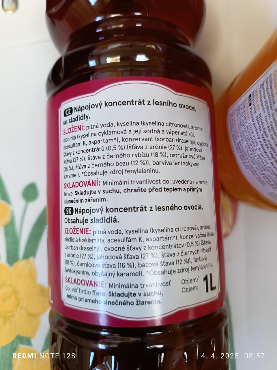 Na výrobkoch značka Stockwell sa nenachádza informácia o návode na prípravu nápoja, jedná sa výrobky: Jahodový nápojový koncentrát. Obsahuje sladidlá. 1l, distribútor: TESCO STORES SR, a.s., Cesta na Senec2, 821 04 Bratislava. Ďalšíe druhy v ponuke: Nápojový koncentrát z lesného ovocia.