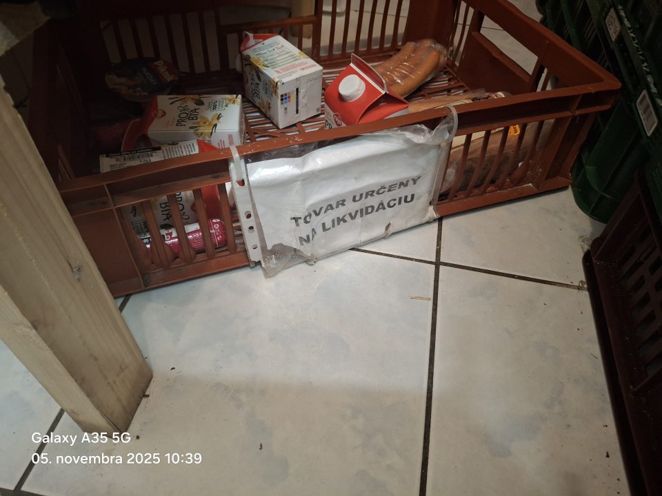 Nesprávne označené nádoby určené pre vedľajšie živočíšne produkty