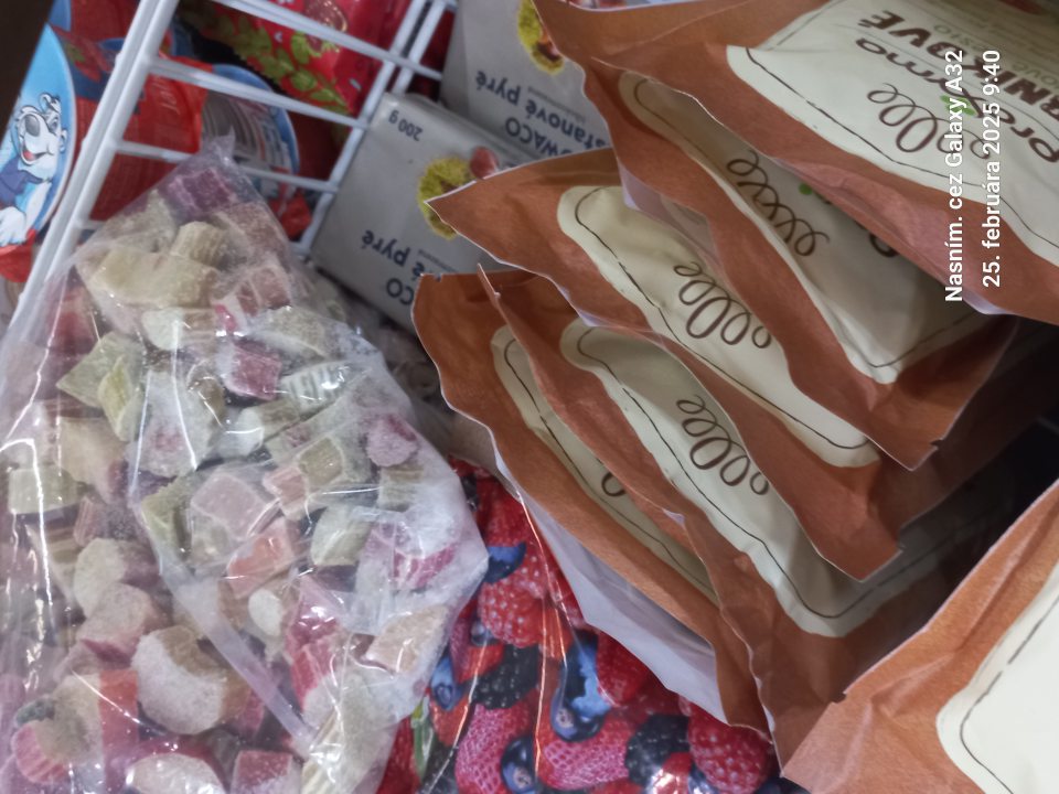 Predaj potravín s porušeným obalom 