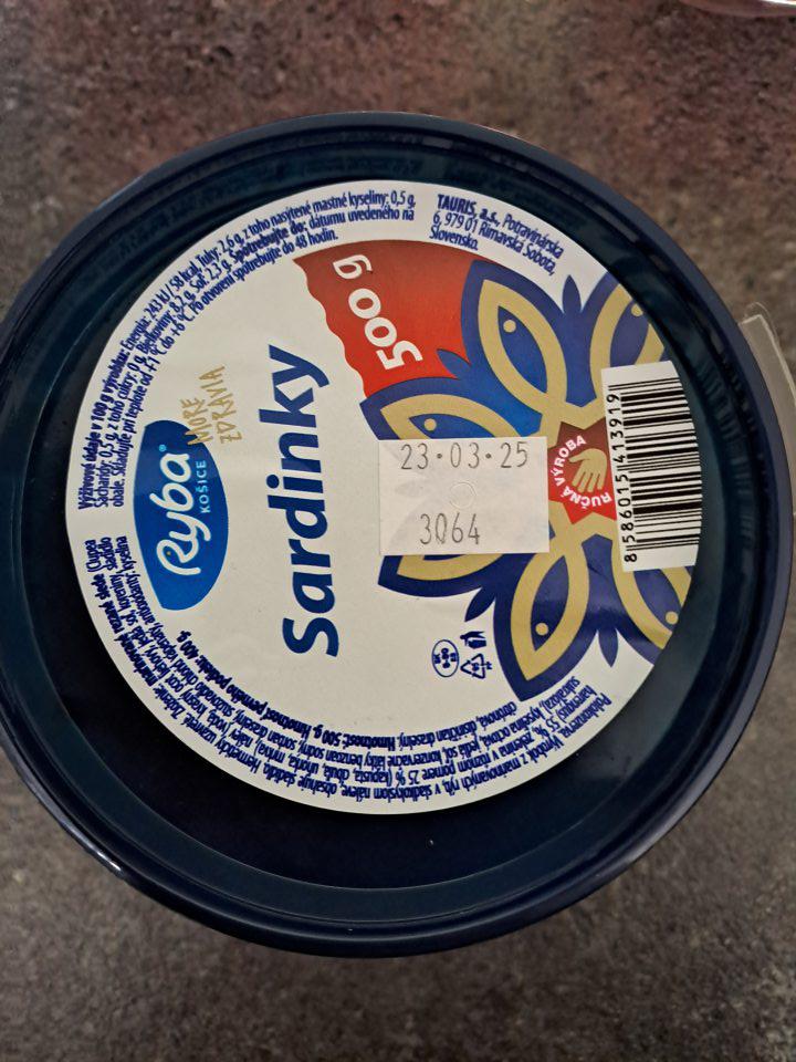 Predaj tovaru po uplynutí dátumu spotreby.