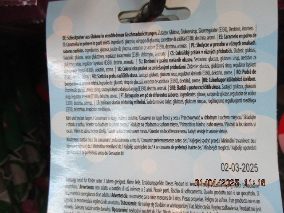 2 druhy potravín po uplynutí DMT:1. Seven up Zero Sugar. Limonáda s citrónovo-limetovou príchuťou. DMT: 03/2025. 2. Sour Powder Fruits. Cukrovinka prášok so zmiešanými príchuťami 4x8g=32g, DMT:02-03-2025