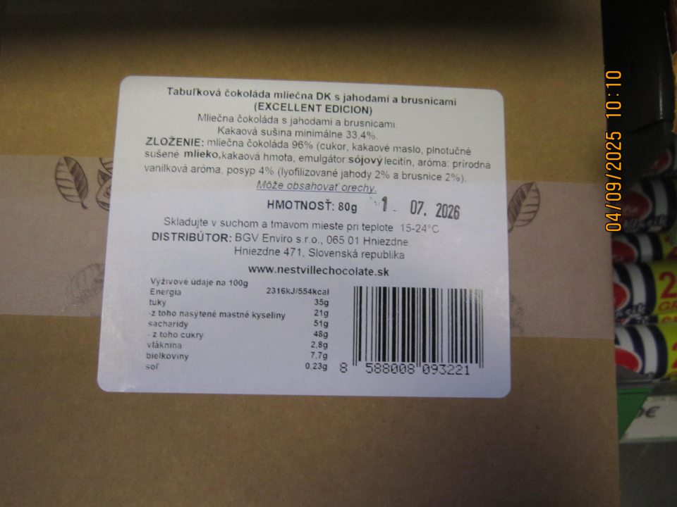 Tabuľková čokoláda mliečna DK s jahodami a brusnicami (EXCELENT EDICION) Mliečna čokoláda s jahodami a brusnicami, hmotnosť: 80g, Distribútor: BGV Enviro s.r.o., 065 01 Hniezdne, Hniezdne 471, Slovenská republika, 1.07.2026 v celkovom množstve 2 ks/0,16 kg a predajnej cene 11,18 €