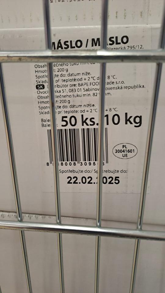 Nedodržanie teplotných podmienok pri uchovávaní masla.