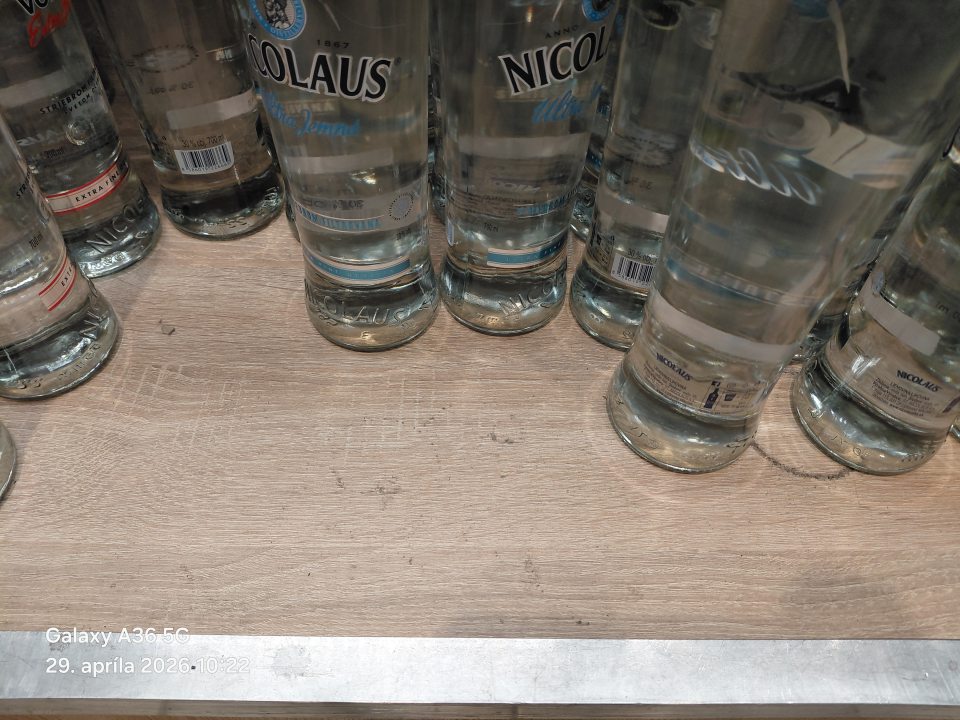 nevyhovujúca hygiena regálov na predajnej ploche