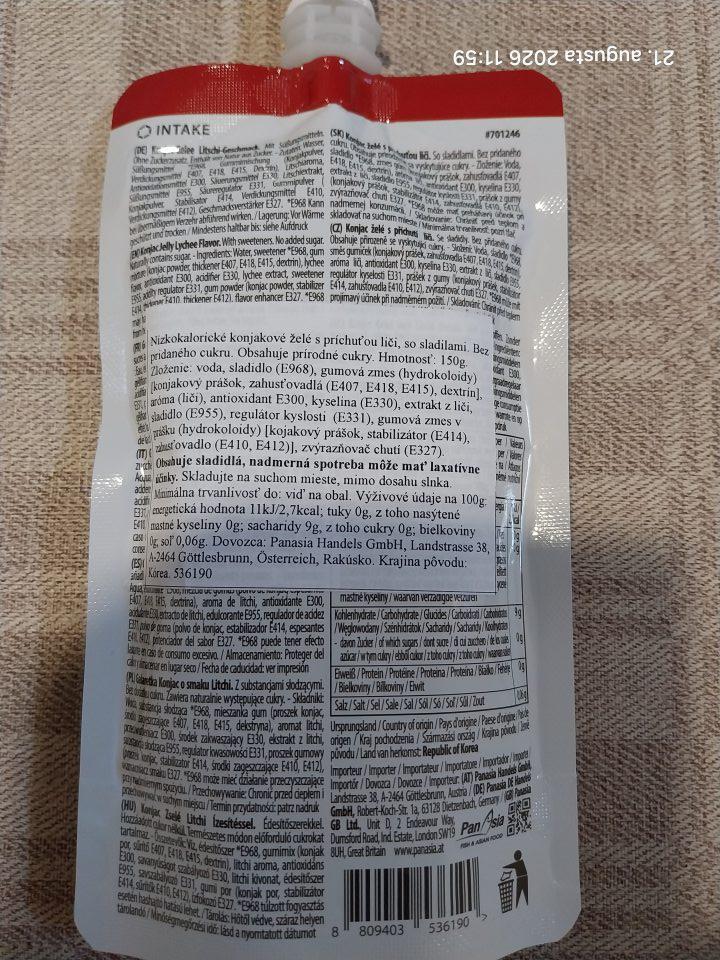 Dva druhy výrobkov nesprávne označených - chýbal opisný názov, nesprávne uvedená kategória prídavnej látky, nesprávne terminológia "s cukrom", správne "obsahuje cukor".