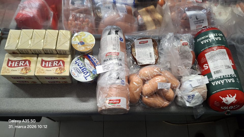 8 druhov tovaru po dobe spotreby a 1 druh tovaru po dátume minimálnej trvanlivosti.