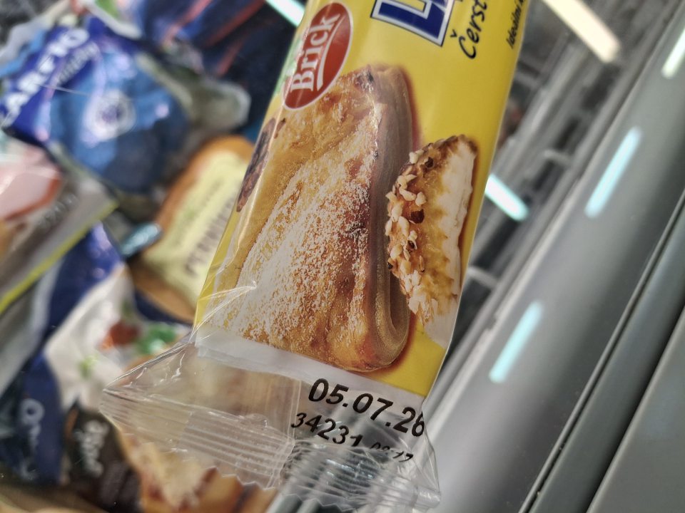 Predaj potravín po dátume spotreby: Čerstvé lístkové cesto, 275 g, 1 ks, cena: 1,40 eur predajca: Comperio Trade s.r.o., Trenčín, spotrebujte do: 05.07.26.